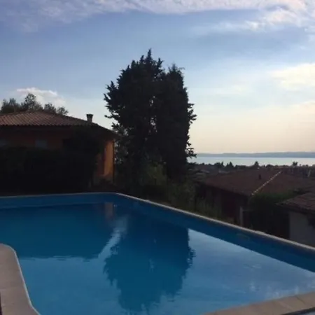 Casa vacanze Kleine Ferienvilla In Traumhafter Panoramalage Mit Blick Uber Den Sudlichen Gardasee *