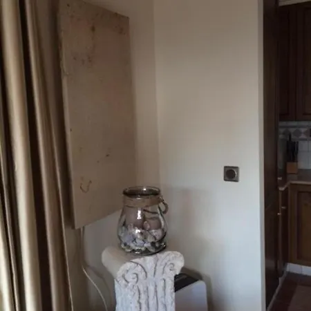 Kleine Ferienvilla In Traumhafter Panoramalage Mit Blick Uber Den Sudlichen Gardasee Casa vacanze *